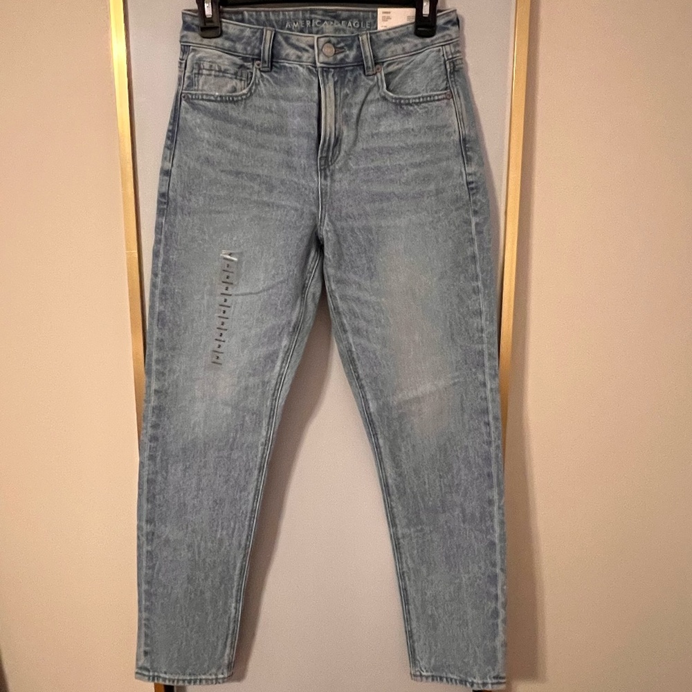 Size 2 American Eagle Mom Jeans